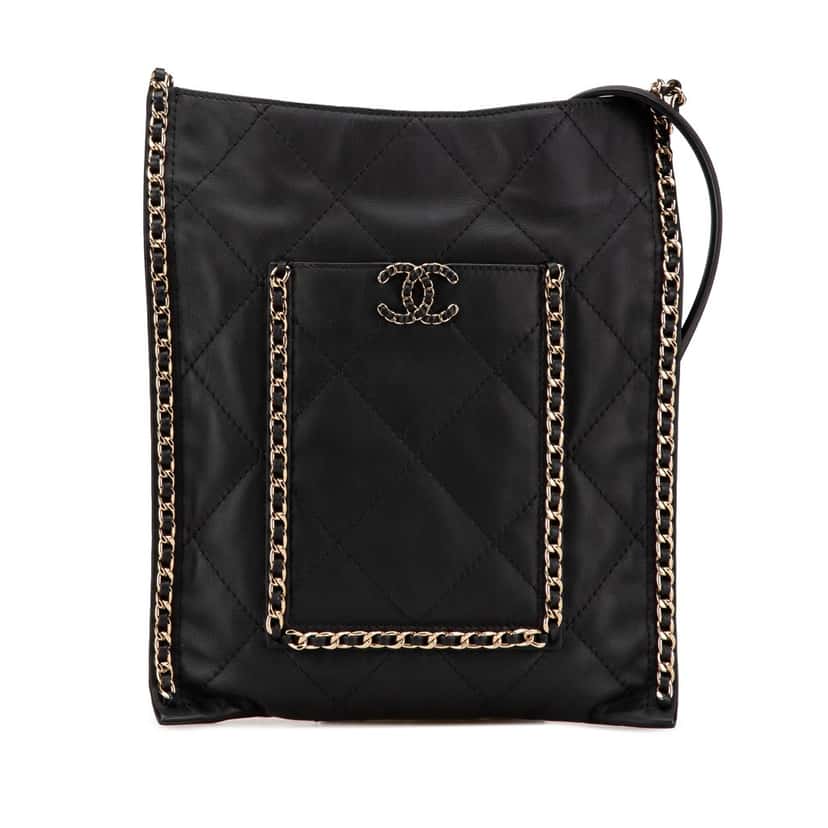 Chanel Quilted Calfskin Chain Flat Shoulder Bag Black Leather Good condition - Front View