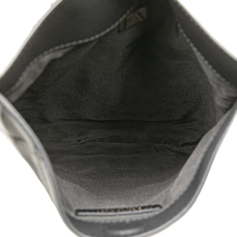 Chanel Quilted Calfskin Chain Flat Shoulder Bag Black Leather Good condition - Model View