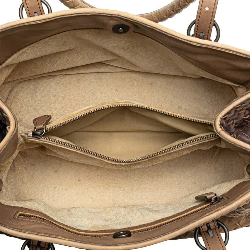 Bottega Veneta Small Nappa Gradient Intrecciato Handbag Brown Leather Good condition - Model View