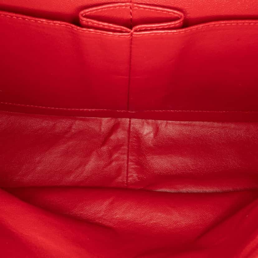 Chanel Jumbo Classic Patent Double Flap Red Leather Good condition - Model View