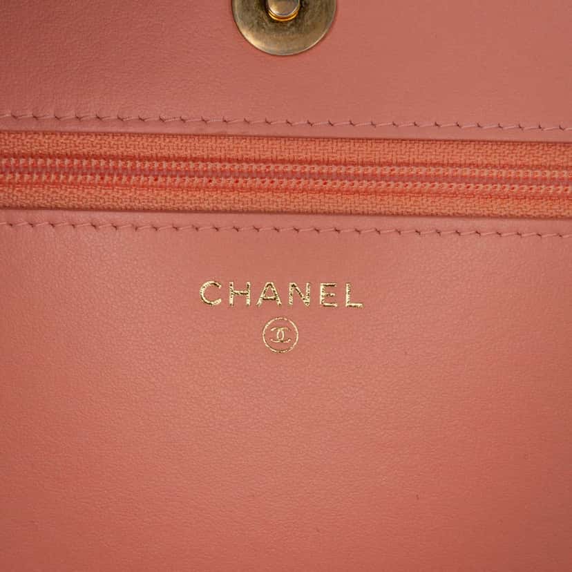 Chanel Quilted Caviar Boy Wallet on Chain Pink Leather Good condition - Box View