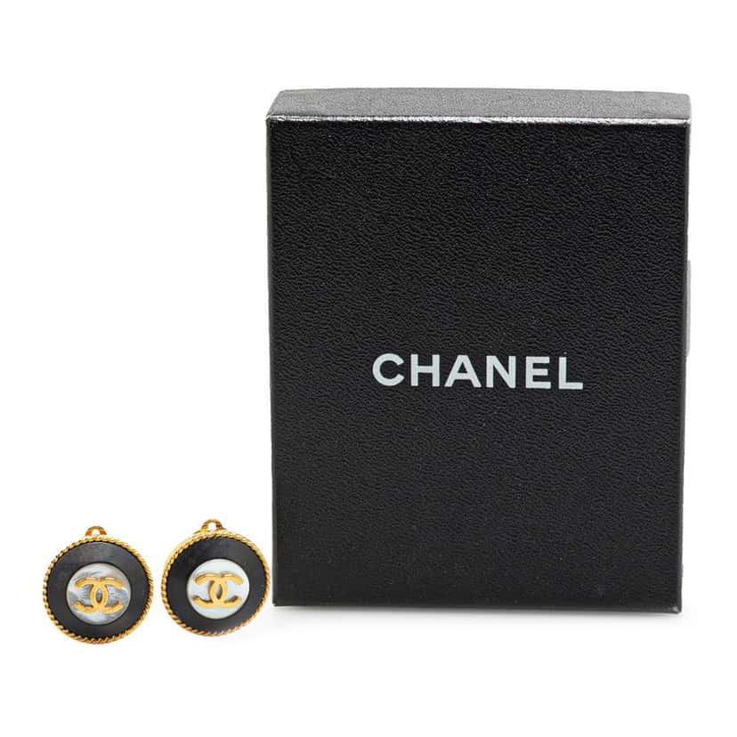 Chanel Gold Plated Acrylic CC Button Clip On Earrings Gold Metal Good condition - Model View