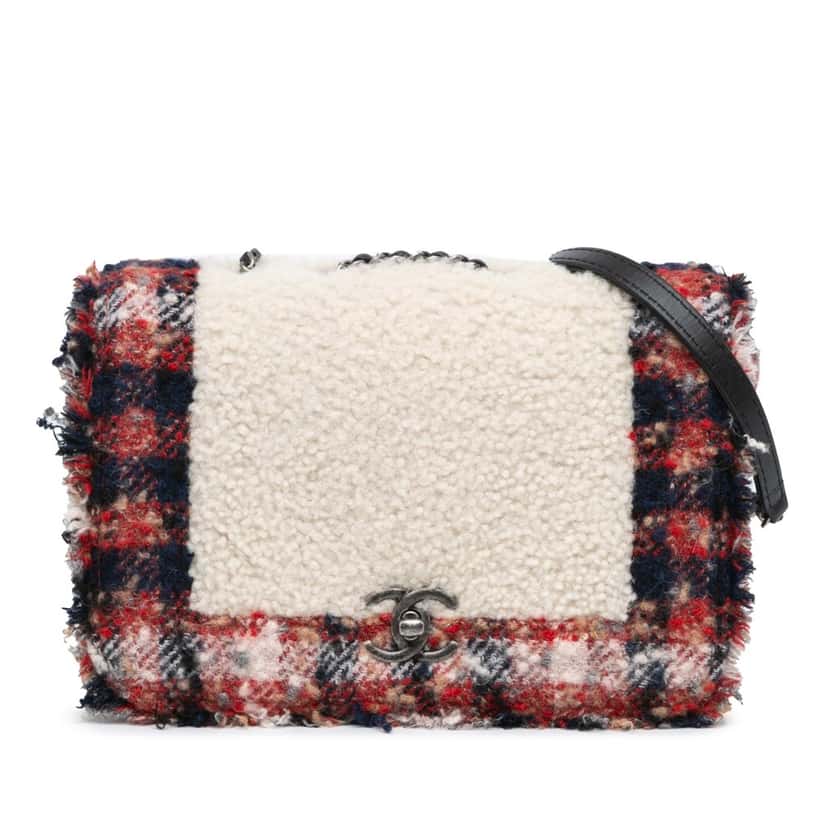 Chanel CC Tweed and Shearling Single Flap MultiColor Tweed Very good condition - Front View