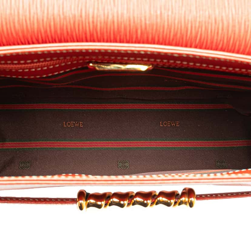 Loewe Leather Velazquez Twist Clutch Red Leather Good condition - Model View