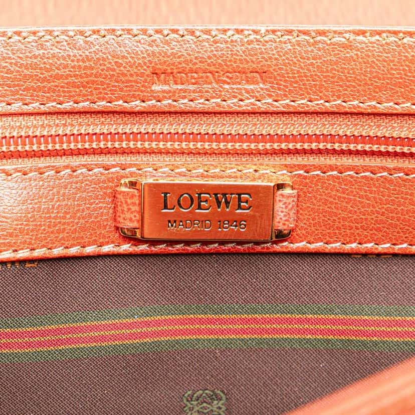 Loewe Leather Velazquez Twist Clutch Red Leather Good condition - Box View