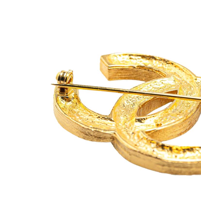 Chanel Gold Plated Rhinestone CC Brooch Gold Metal Good condition - Model View