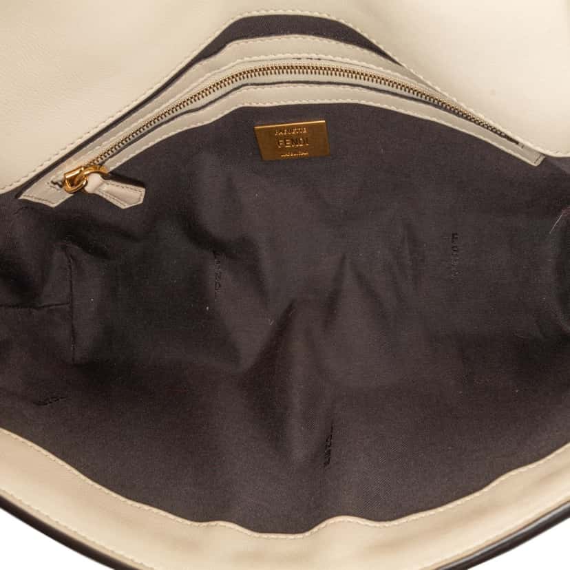 Fendi Bicolor Leather Chain Midi Baguette White Leather Good condition - Model View