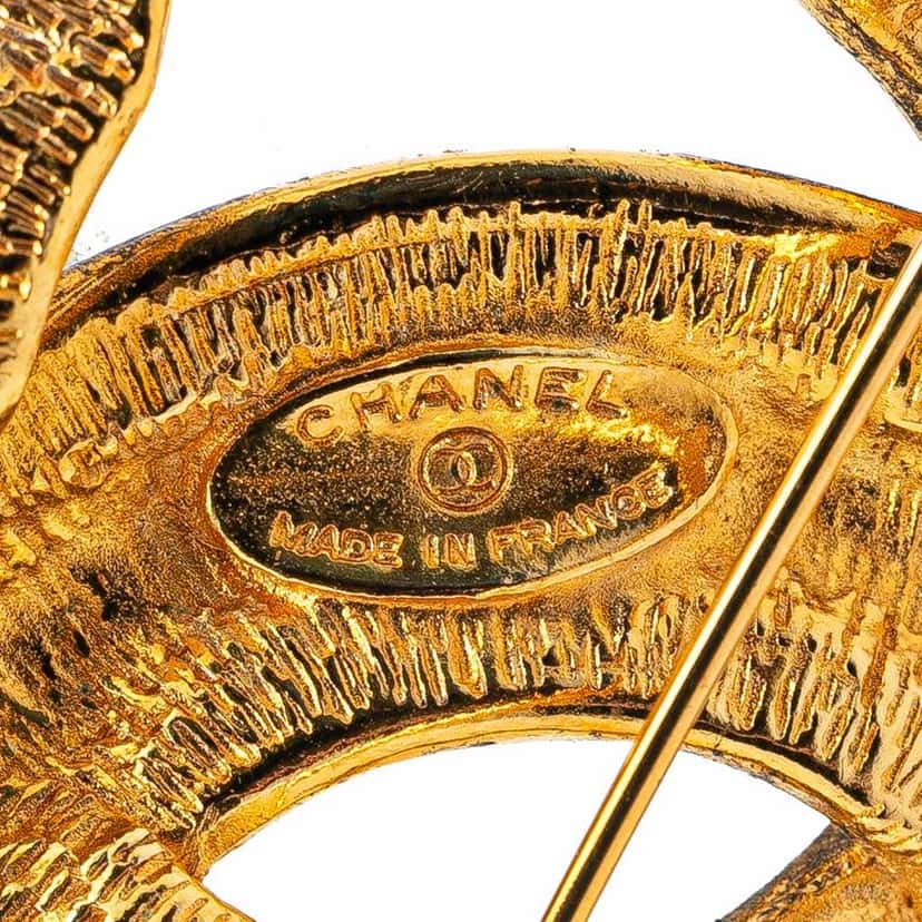 Chanel CC Gold Plated Quilted Brooch Gold Metal Good condition - Inside View