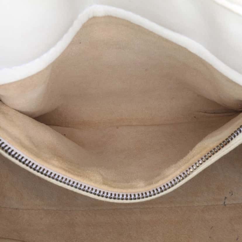 Bottega Veneta Woven Perforated Leather Shoulder Bag White Leather Good condition - Box View