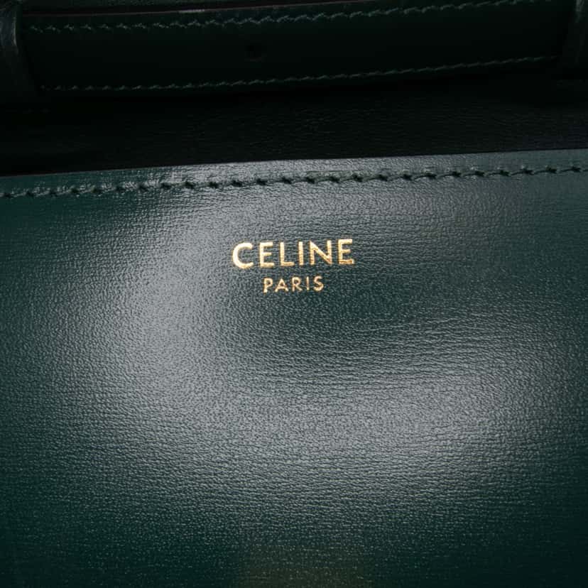 Celine Small Calfskin Classic Box Green Leather Very good condition - Box View