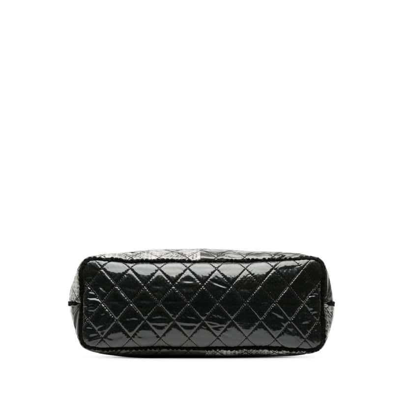 Chanel Large Quilted Tweed and Vinyl Funny Patchwork Tote Grey Good condition - Inside View
