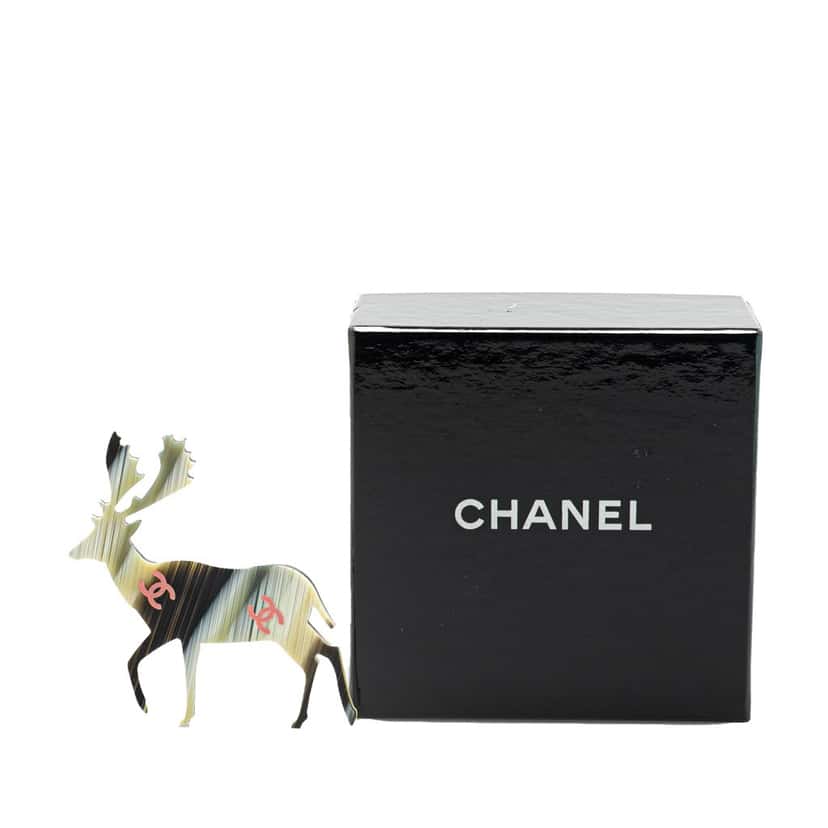 Chanel Resin CC Reindeer Brooch Grey Good condition - Box View
