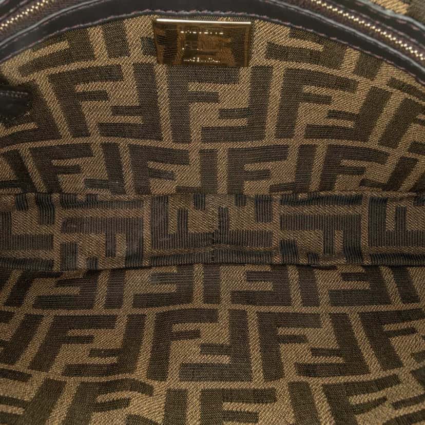 Fendi Zucca Embroidered Canvas Baguette Satchel Brown Canvas Good condition - Model View