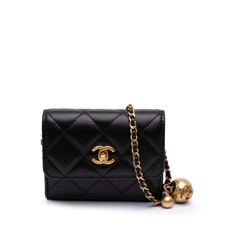 Chanel Quilted Lambskin Pearl Crush Clutch With Chain Black Leather Good condition - Front View