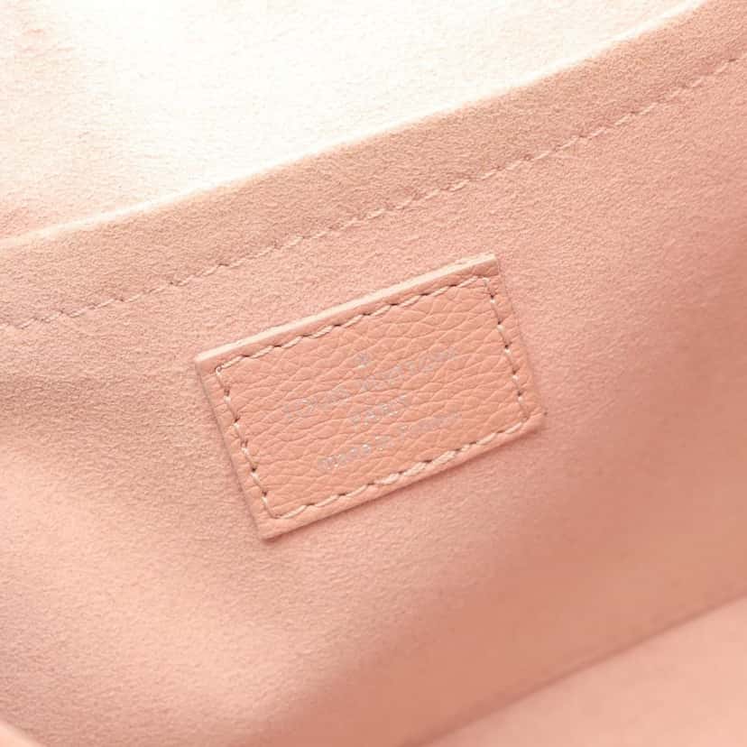 Louis Vuitton Bicolor Leather MyLockMe Chain BB Pink Leather Good condition - Box View