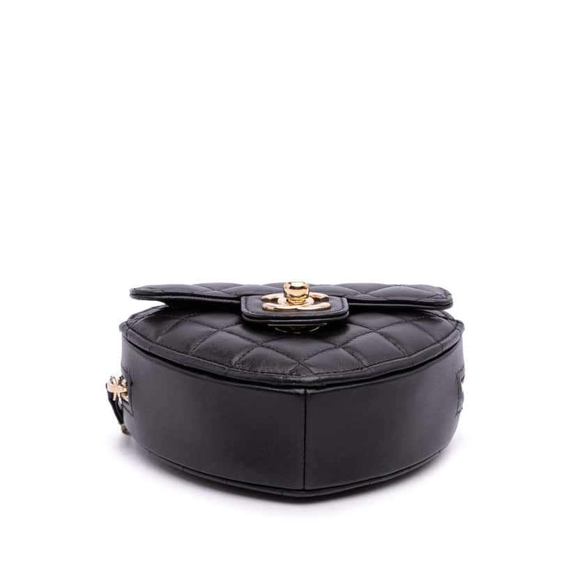 Chanel Mini Lambskin CC in Love Heart Crossbody Black Leather Good condition - Inside View