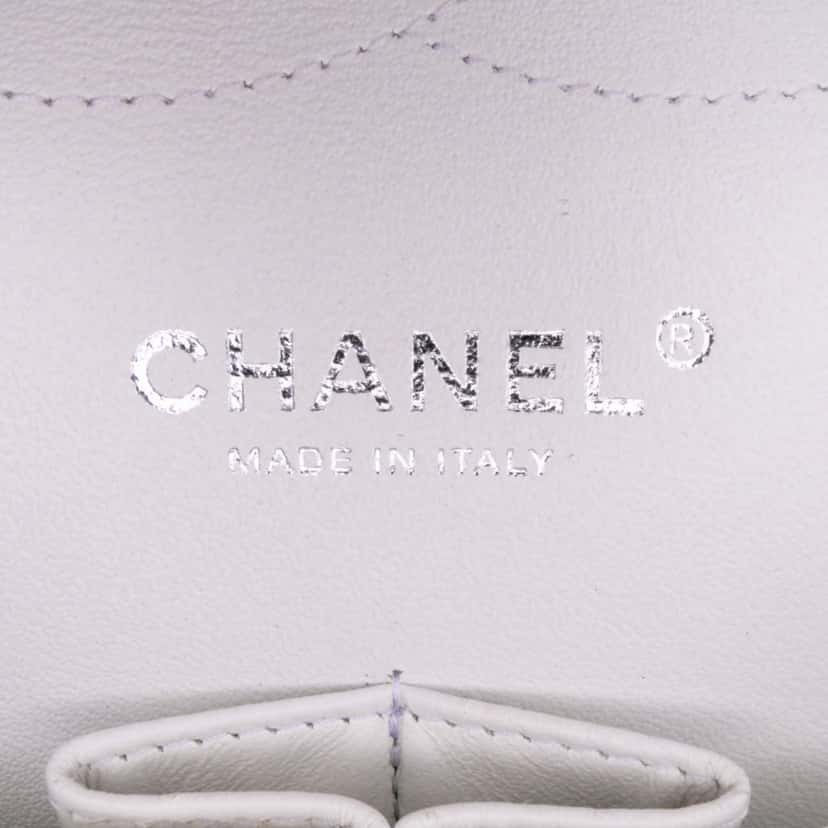 Chanel Jumbo Classic Caviar Double Flap White Leather Good condition - Box View