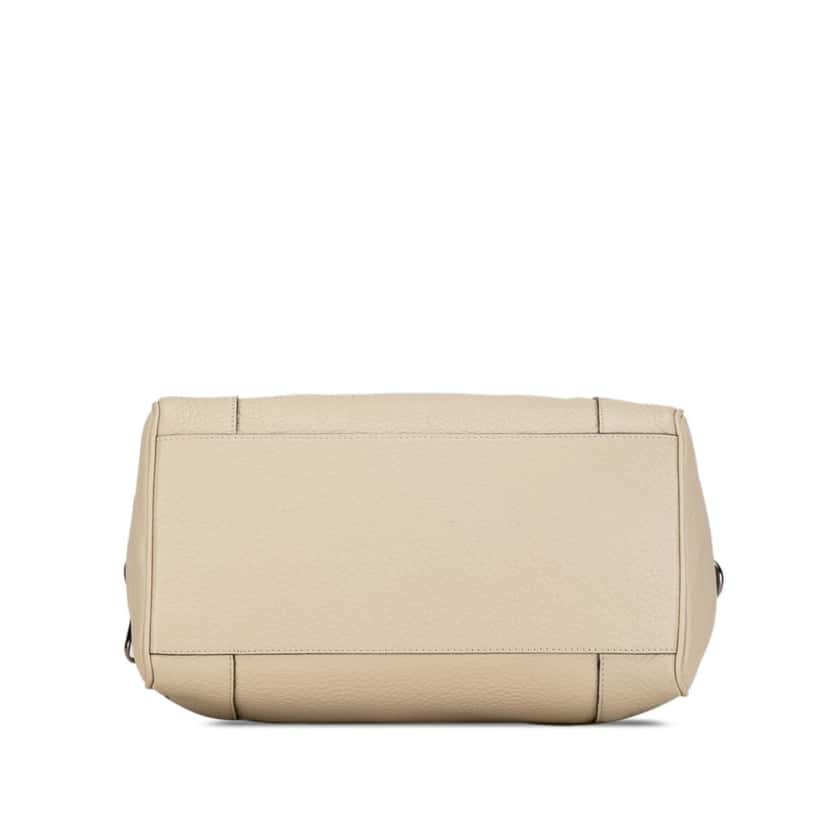 Loewe Leather Fusta 25 White Leather Good condition - Model View