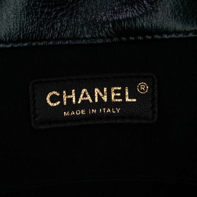 Chanel Quilted Iridescent Calfskin North South Boy Flap Black Leather Good condition - Box View