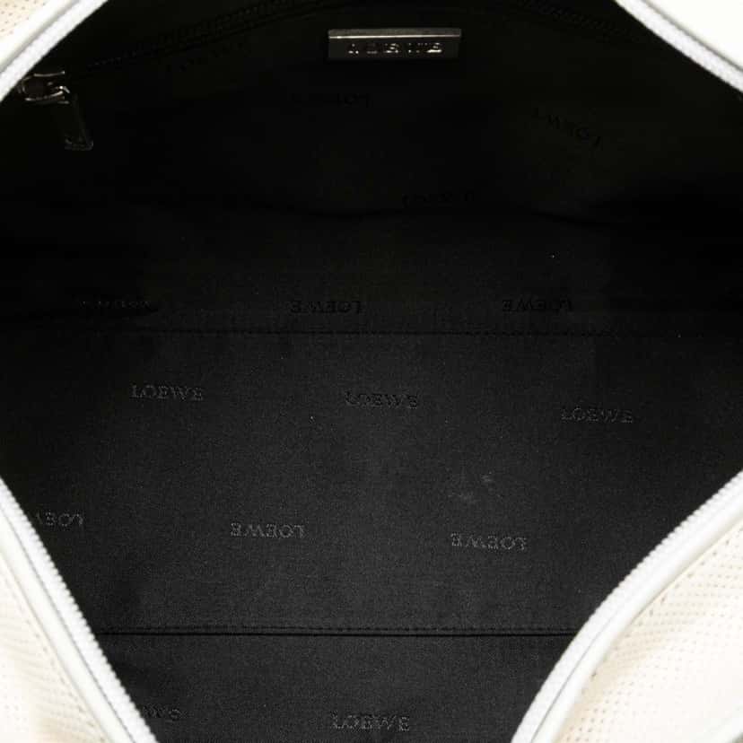 Loewe Perforated Leather Amazona 28 White Leather Very good condition - Model View