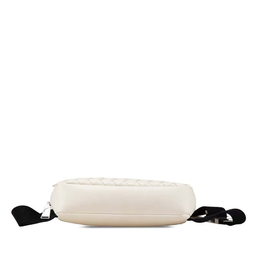 Bottega Veneta Leather Intrecciato Belt Bag White Leather Good condition - Inside View