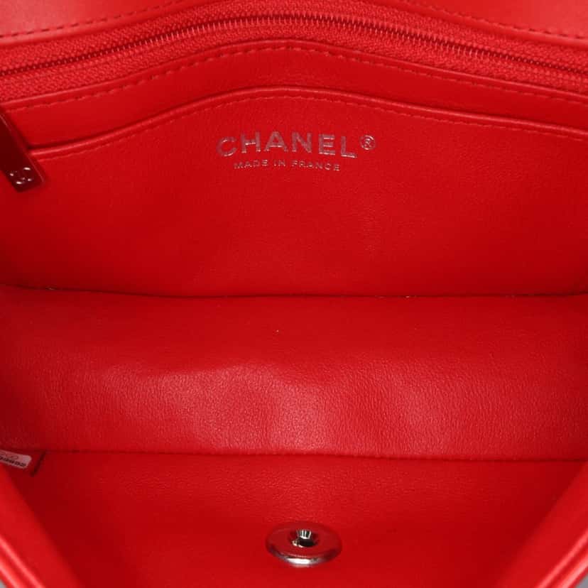 Chanel Mini Rectangular Classic Bicolor Patent Single Flap Red Leather Good condition - Model View