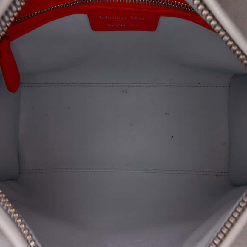 Dior Medium Tricolor Lambskin Cannage Lady Dior Pink Leather Very good condition - Model View