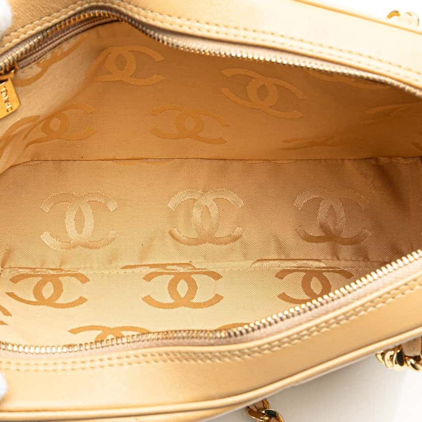 Chanel CC Chevron Quilted Lambskin Chain Shoulder Bag Brown Leather Fair condition - Model View