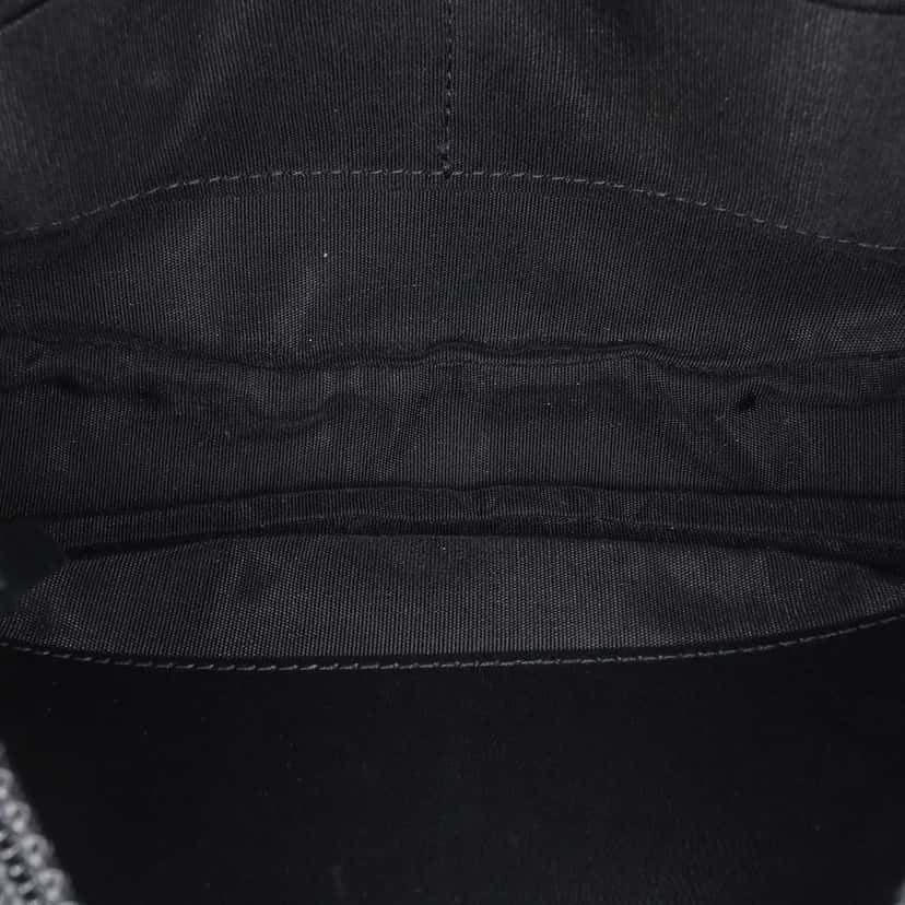Chanel CC Velvet Half Moon Wallet on Chain Black Velvet Good condition - Model View