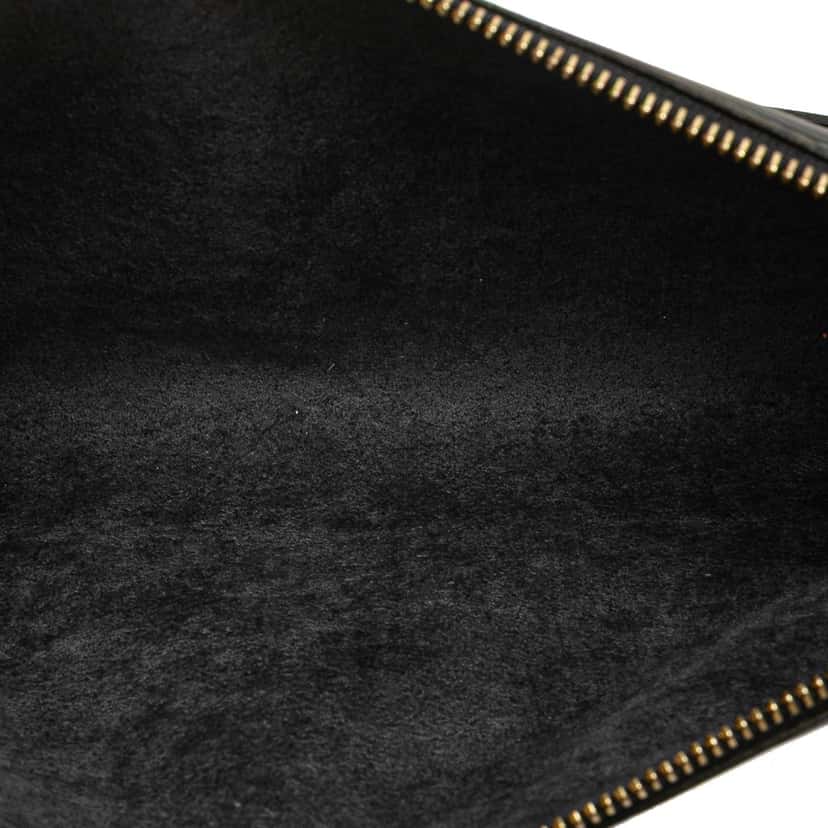 Louis Vuitton Epi Pochette Accessoires Black Leather Good condition - Model View