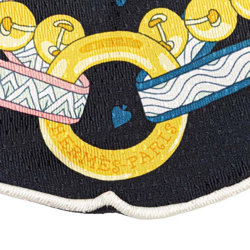 Hermès Dame De Coeur Nano Losange Silk Scarf Black Silk Very good condition - Model View