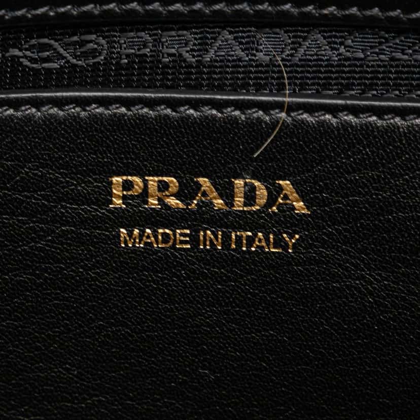 Prada Saffiano and City Calf Esplanade Bag Grey Leather Good condition - Box View