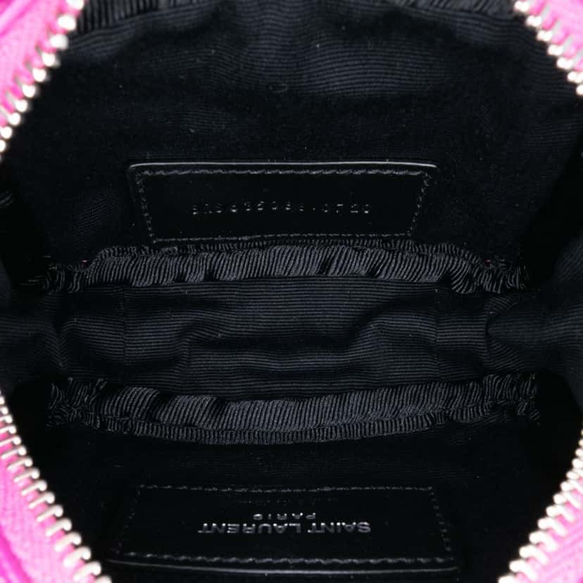 Saint Laurent Baby Matelasse Grain De Poudre Monogram Lou Camera Bag Pink Leather Good condition - Model View