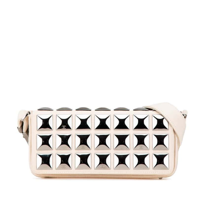 Chanel CC Jersey Pyramid Stud Flap White Cotton Good condition - Front View