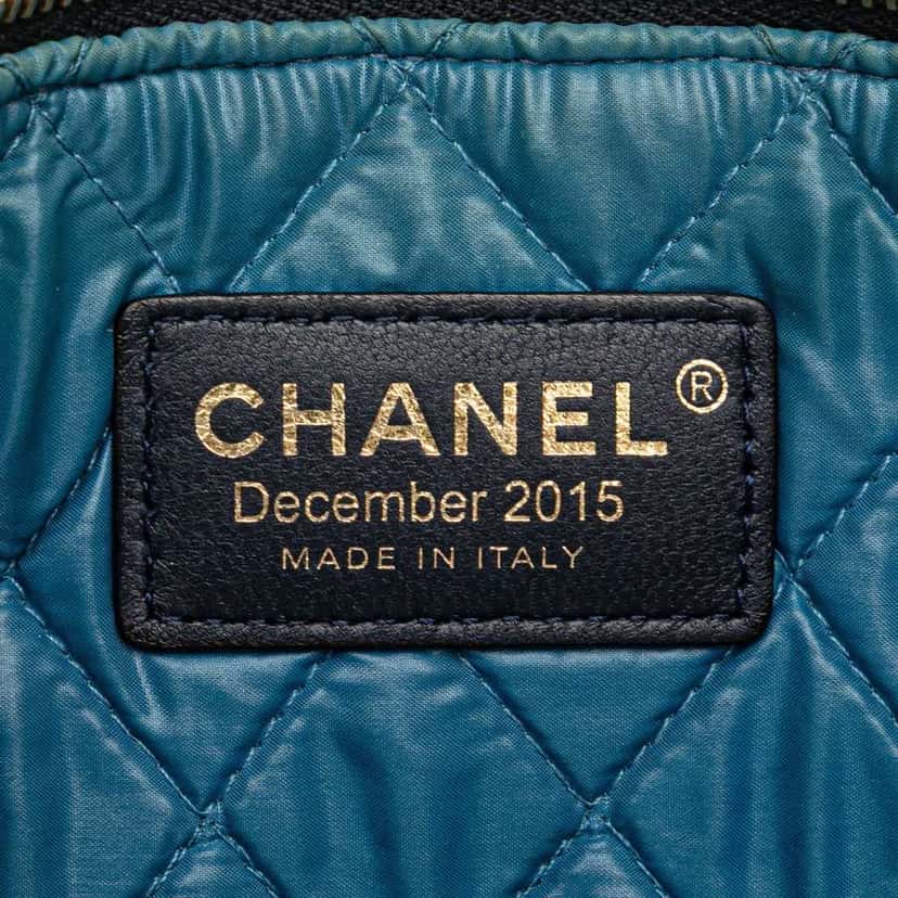 Chanel Large Lambskin Colorblock Patchwork O Case Blue Leather Good condition - Box View