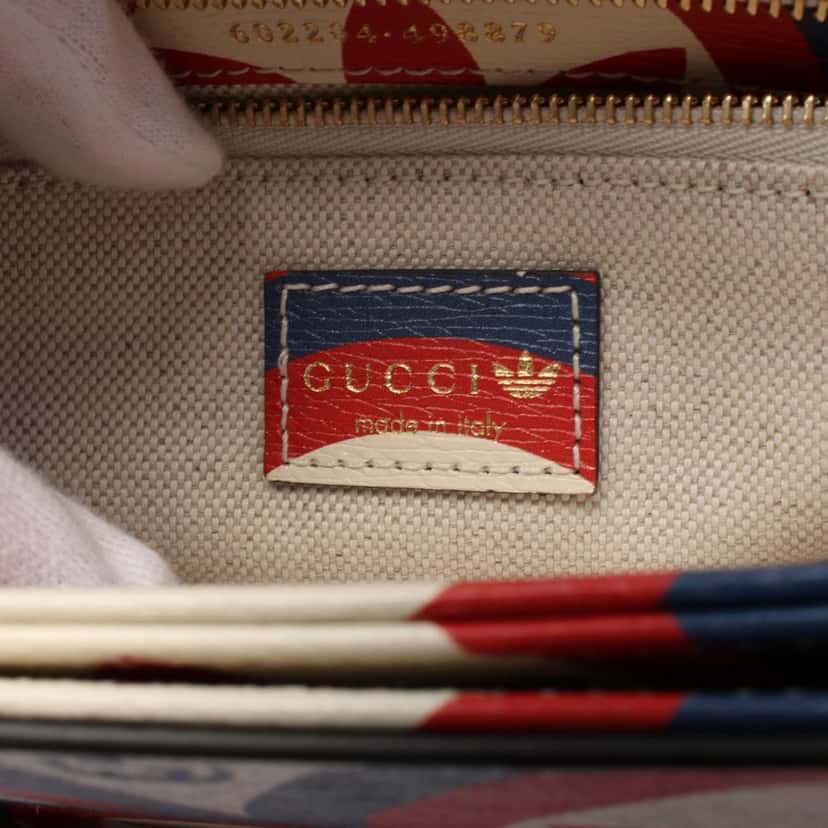 Gucci Adidas Horsebit 1955 Leather Shoulder Bag Red Leather Good condition - Model View
