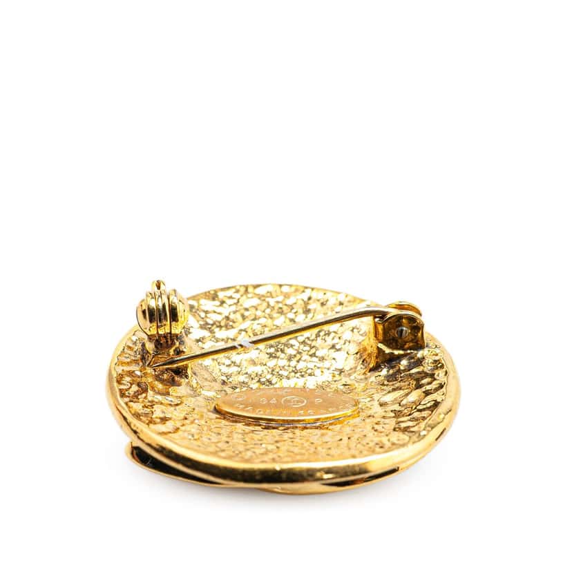 Chanel Gold Plated CC Round Brooch Gold Metal Good condition - Model View