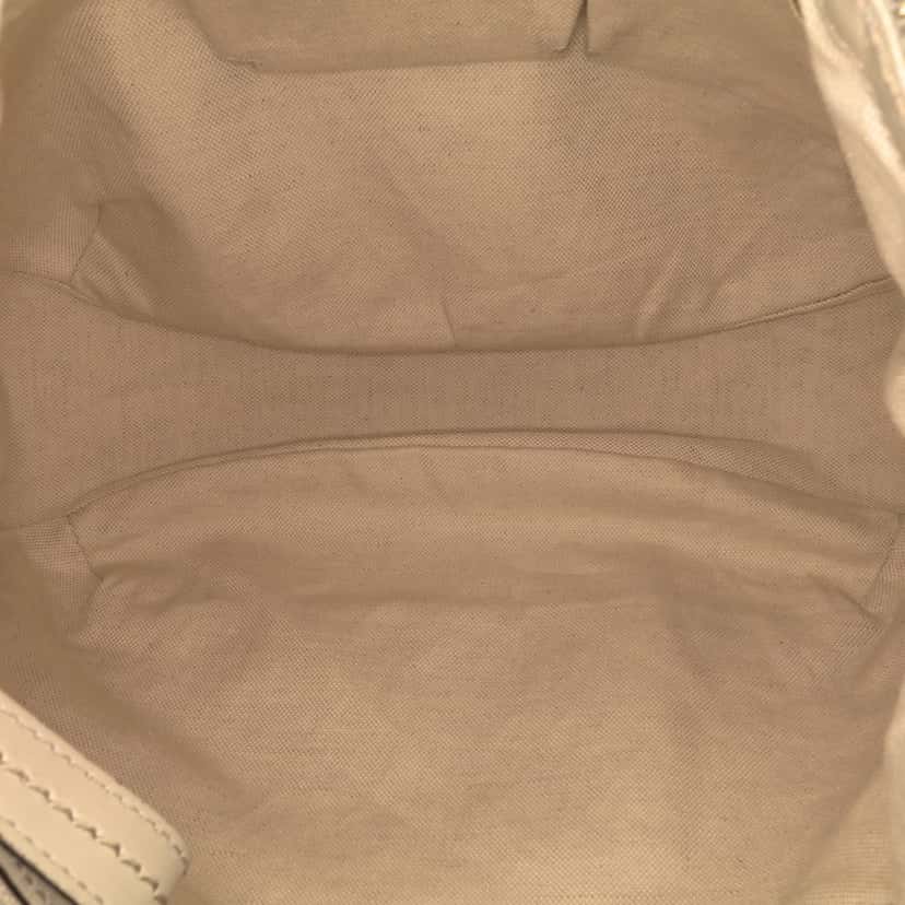 Gucci Medium GG Canvas Sukey Shoulder Bag Brown Canvas Good condition - Model View