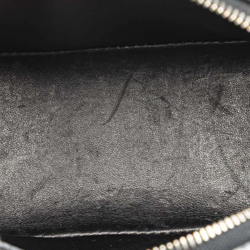 Louis Vuitton Monogram Fascination Lockit Frame BB Black Leather Good condition - Model View