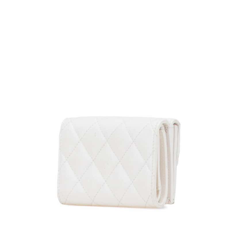 Chanel CC Quilted Caviar Trifold Flap Wallet White Leather Good condition - Back View