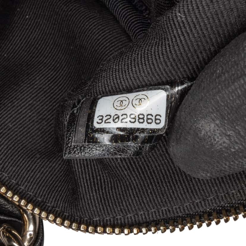 Chanel Quilted Lambskin Cube Chain Wristlet Case Black Leather Good condition - Box View