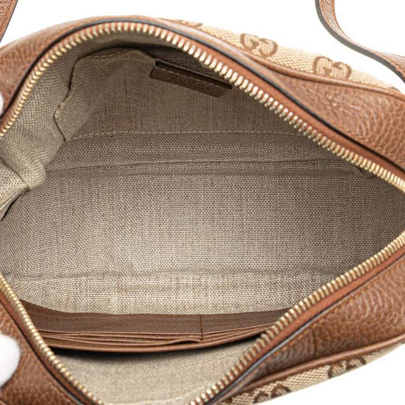 Gucci GG Canvas Bree Crossbody Brown Canvas Good condition - Model View