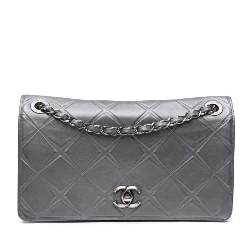 Chanel Medium Embossed Calfskin Propeller Flap Grey Leather Good condition - Front View