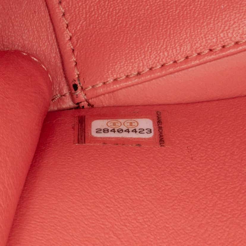 Chanel Small Caviar CC Filigree Vanity Bag Pink Leather Good condition - Box View