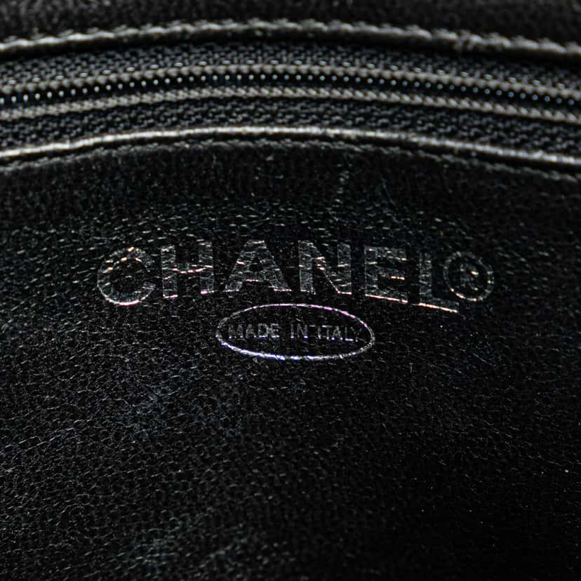 Chanel Caviar Medallion Tote Black Leather Good condition - Box View