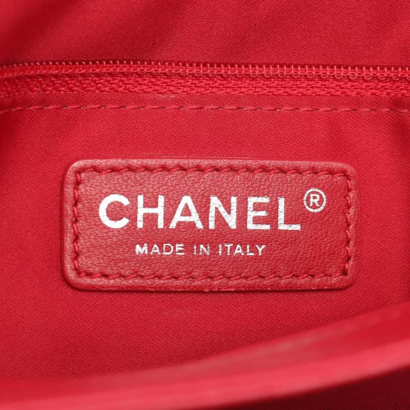 Chanel Jumbo Quilted Lambskin 3 Accordion Flap Red Leather Good condition - Model View