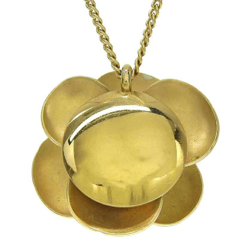 Chanel Enamel Gold Plated CC Camellia Pendant Necklace White Good condition - Back View