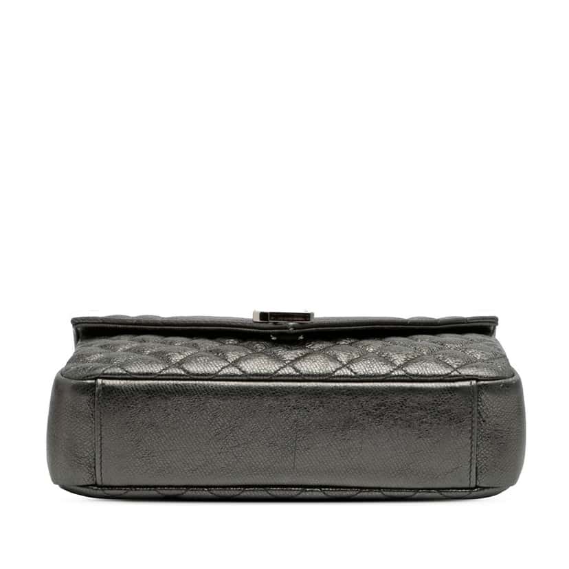 Saint Laurent Medium Iridescent Calfskin Triquilt Monogram College Bag Silver Leather Good condition - Inside View