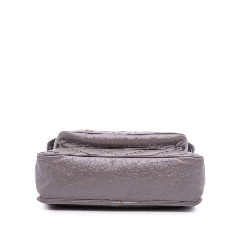 Saint Laurent Large Crinkled Calfskin Niki Chain Bag Grey Leather Good condition - Inside View