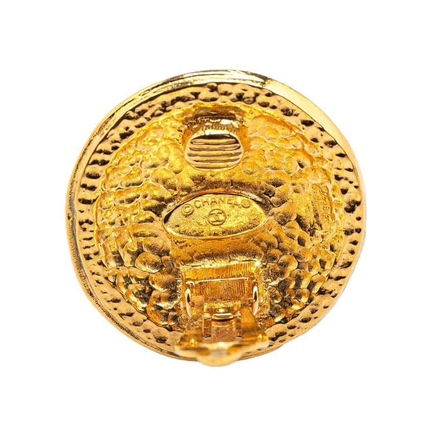 Chanel Gold Plated CC Round Shield Clip on Earrings Gold Metal Good condition - Inside View